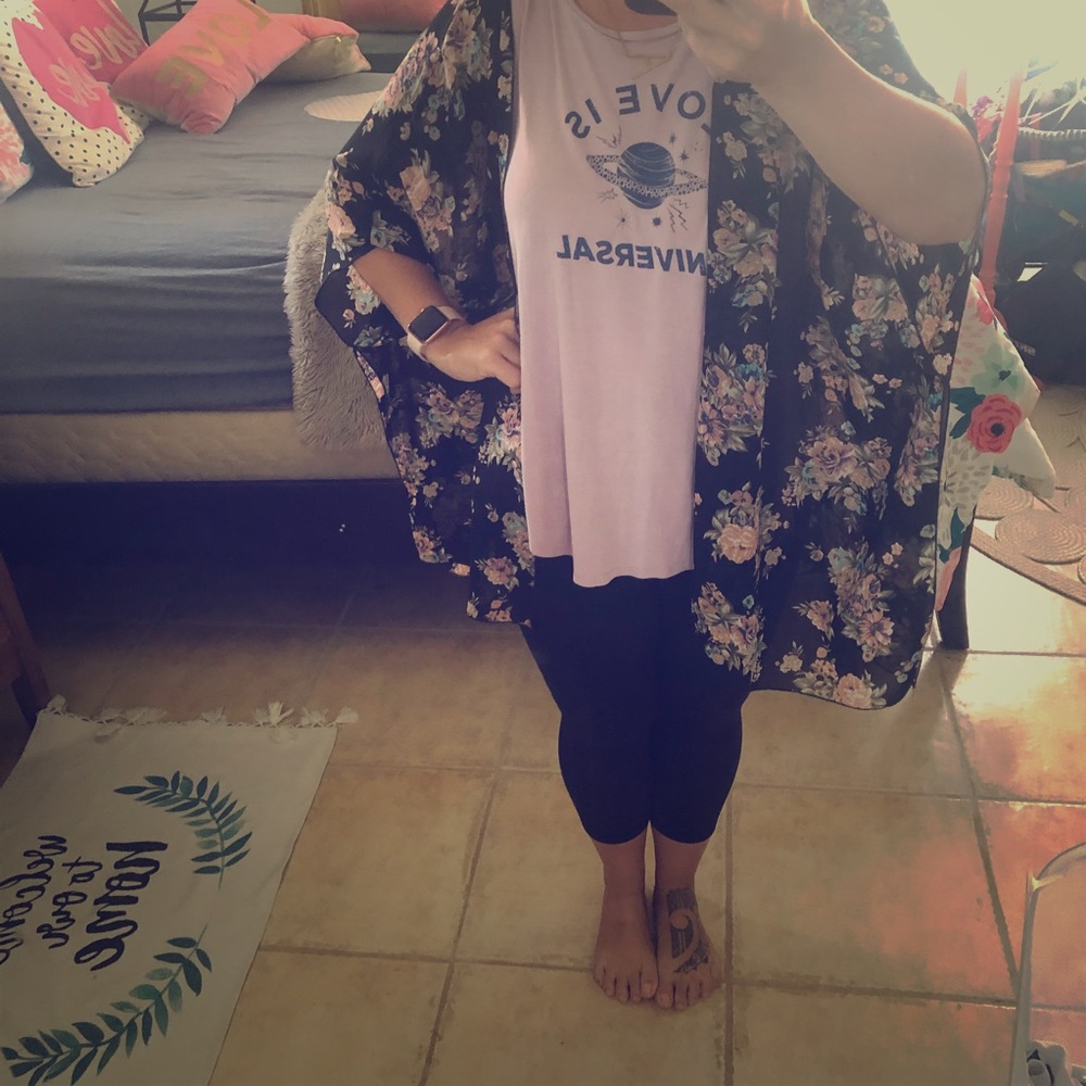 Beautiful Floral Kimono size 2XL